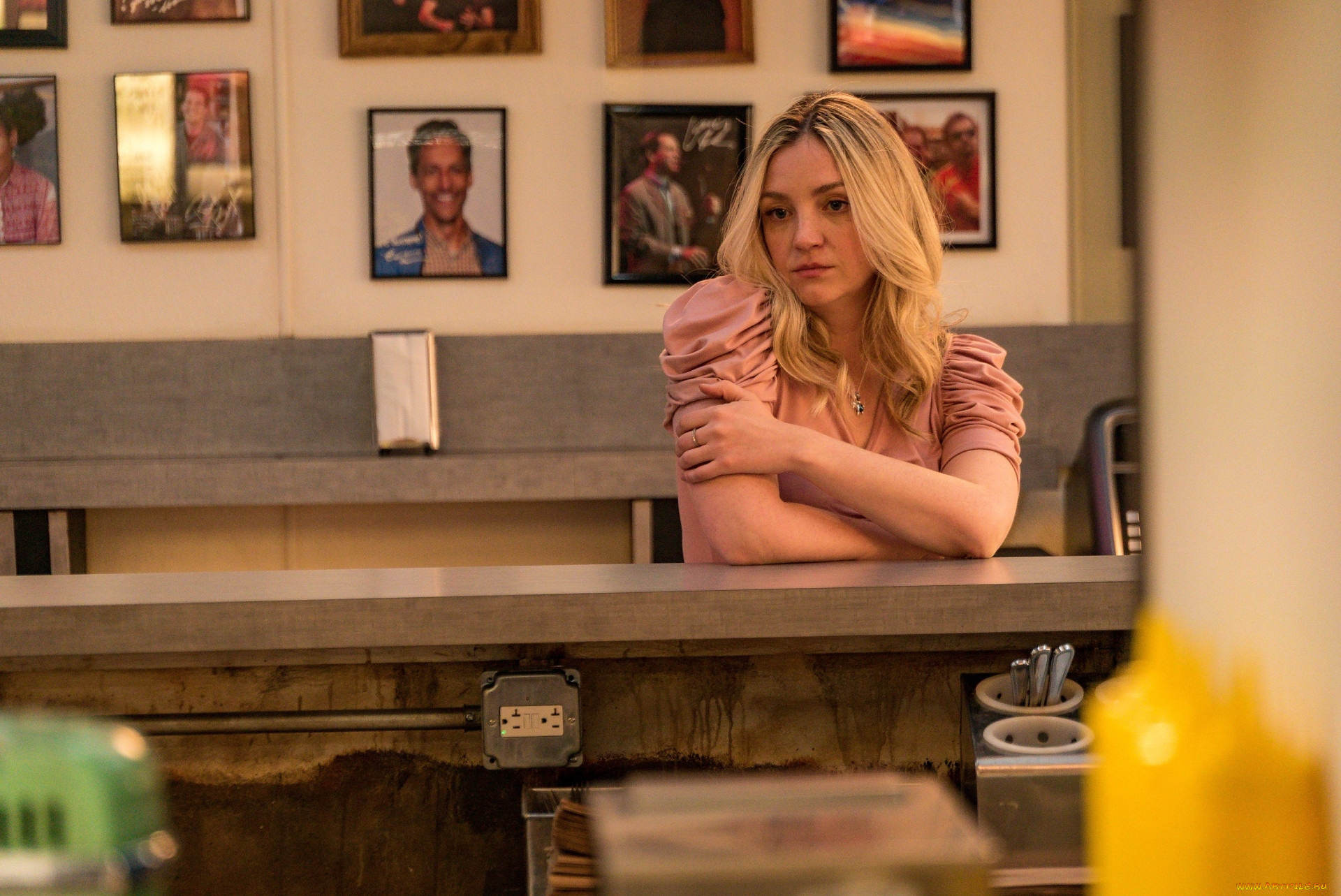 the bear ,  2022  ,  , ee, e, hulu, , , abby, elliott, the, bear, , , natalie, sugar, berzatto